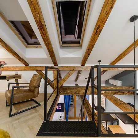 Apartment Cozy On Piotrkowska Street In Lodz (Lodz)