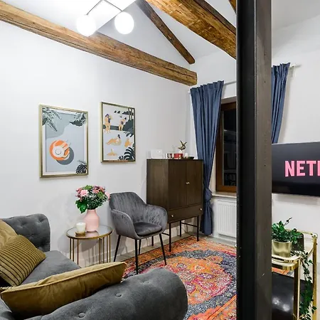 Cozy On Piotrkowska Street In Apartment Lodz (Lodz)